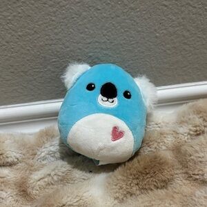 Clip-on Paul Squishmallow